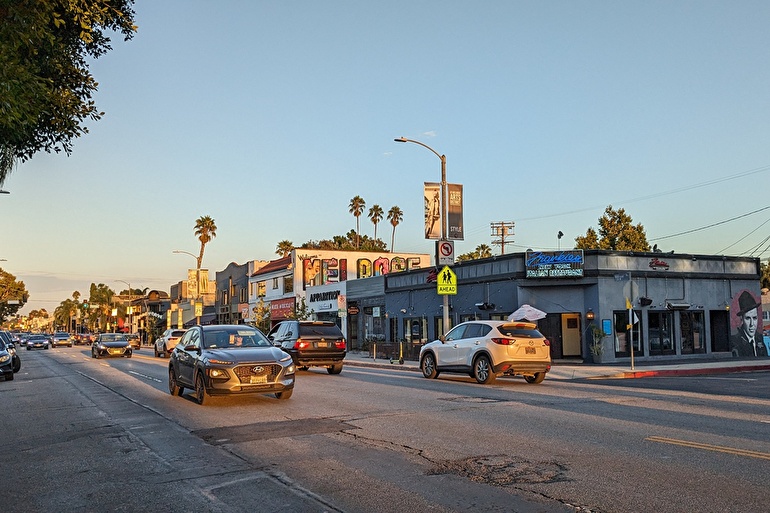 Leonard's Bakery